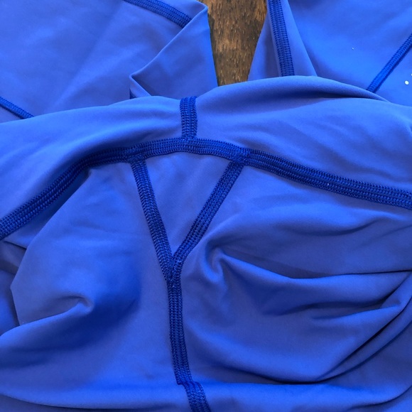 Lululemon size 6 fast and free 25” tight - Picture 5 of 5